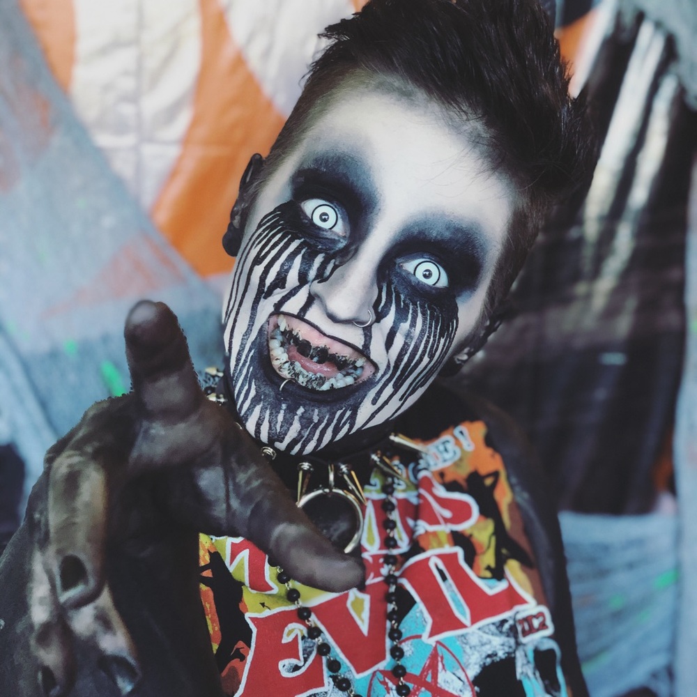 Meet your Posher, Amara